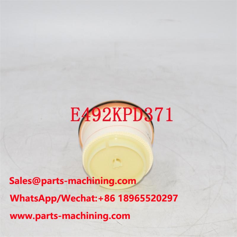 E492KPD371 فلتر الوقود WF8429 مخصص