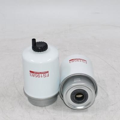 فاصل مياه الوقود عالي الكفاءة FS19583 836879277